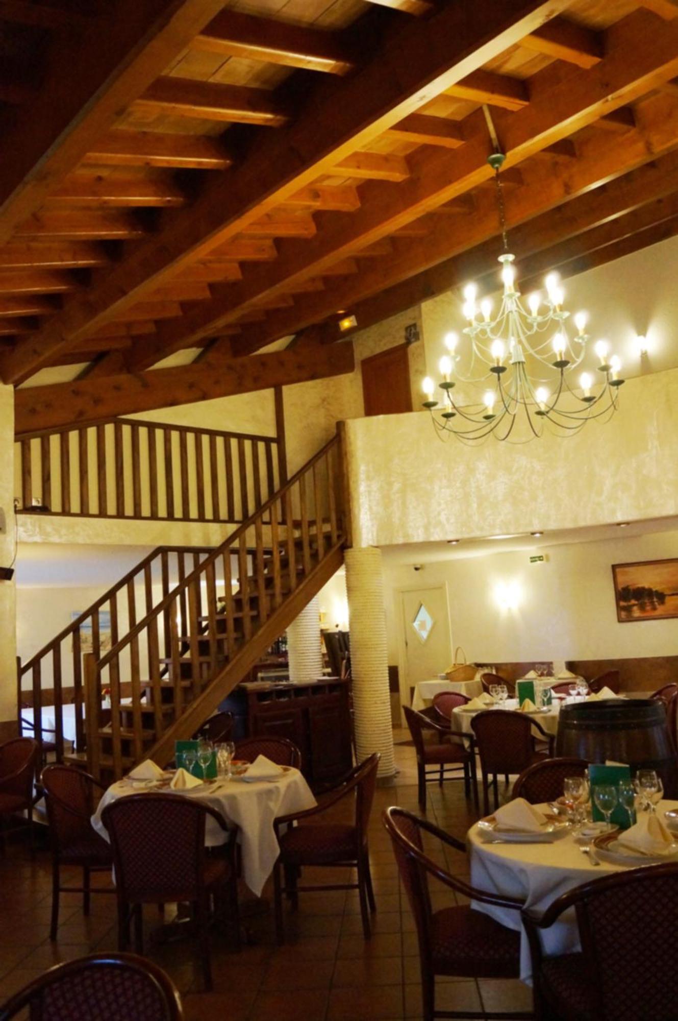 Hotel Restaurant La Martiniere Montelier Exterior photo