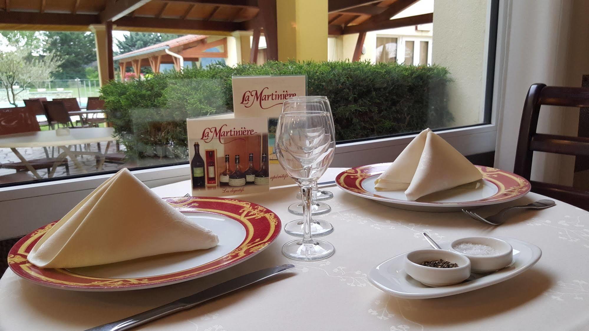 Hotel Restaurant La Martiniere Montelier Exterior photo